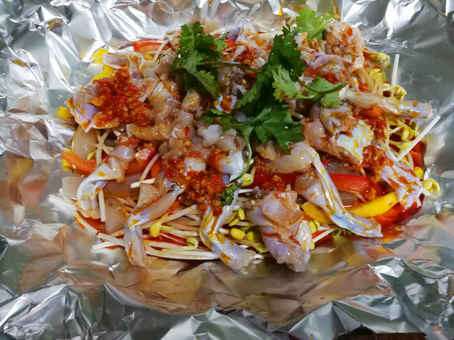 舌尖上的绝味：蛋二三纸包鱼